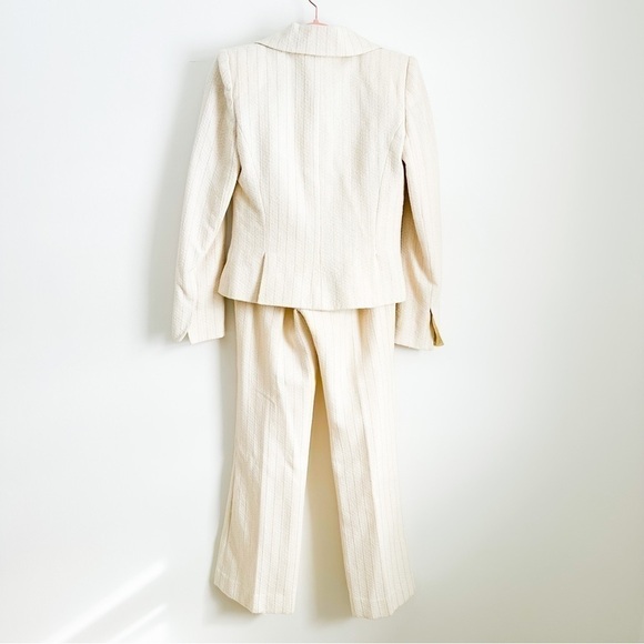 Edward Achour Paris Ivory Metallic Gold Stripe Tweed Double Breasted Suit Set - Picture 8 of 14